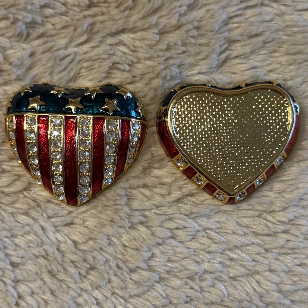 JERÉ American Flag Heart Trinket - Picture 8 of 11